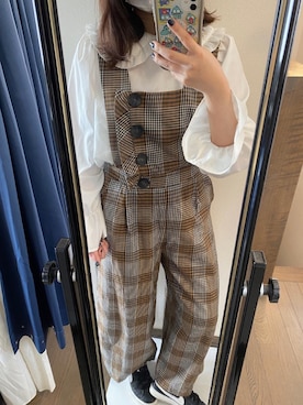 「ナイキスニーカー」｜「アイテム（オールインワン・サロペット）」を使った、りりかは低身長 。さん（レディース・152cm）の春コーディネート