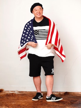 「ナンバリングT」｜木下隆行さん（メンズ・183cm）の夏コーディネート
