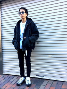 「アイテム（スニーカー、イエロー系）」を使った、林 大樹 PERCUTさん（メンズ・170cm）の冬コーディネート