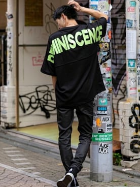 「アイテム（チノパンツ、グレー系）」を使った、En serio TOKYO officialさん（メンズ・175cm）の夏コーディネート