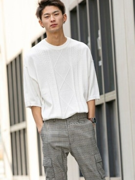 「アイテム（カーゴパンツ、グレー系）」を使った、En serio TOKYO officialさん（メンズ・175cm）の夏コーディネート