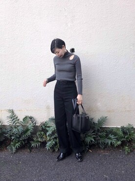 「UNIQLO（ユニクロ）のハイライズワイドストレートジーンズ（デニムパンツ）」を使った、COLLENTE(ambi)さん（レディース・160cm）の冬コーディネート