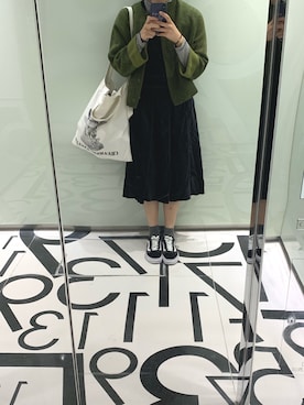 「initial（イニシャル）のアイテム（ワンピース/ドレス）」を使った、Toby Li🍑さん（レディース・157cm）の冬コーディネート