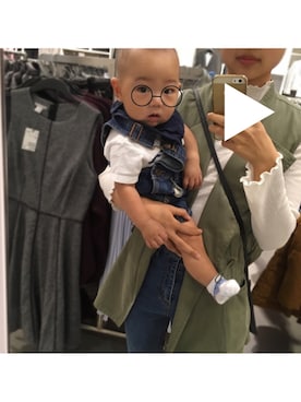 「アイテム（スタイ/よだれかけ、グレー系）」を使った、A k a :-)さん（キッズ・70cm）の秋コーディネート