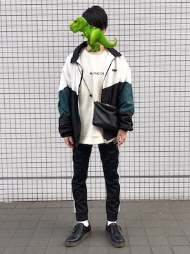 「KANGOL（カンゴール）の▽WEB限定 MONO-MART×KANGOL ビッグシルエットボアクルーネックスウェット（スウェット、ホワイト系）」を使った、ユーキ☆ﾐさん（メンズ・168cm）の冬コーディネート