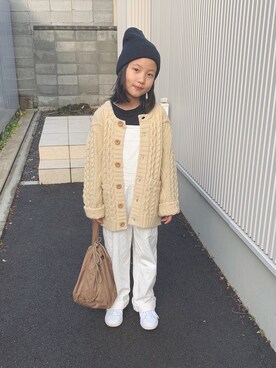 「ケーブルニット」｜「アイテム（サロペット/オーバーオール）」を使った、バニージョイ☆さん（キッズ・133cm）の冬コーディネート