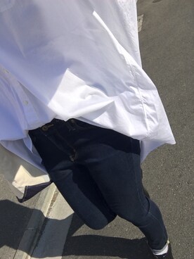 이여메さんの「エクストラファインコットンオーバーサイズロングシャツ（ストライプ・長袖）」を使ったコーディネート
