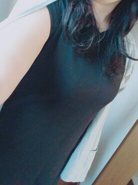 「GU（ジーユー）のアイテム（ワンピース、ブラック系）」を使った、菜摘さん（レディース・162cm）の春コーディネート