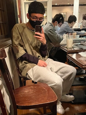 「Yeezy（イージー）のアイテム（トップス）」を使った、いっつもさん（メンズ・175cm）の春コーディネート