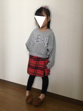 「petit main（プティマイン）のアイテム（モカシン/デッキシューズ）」を使った、hinaさん（キッズ・110cm）の冬コーディネート
