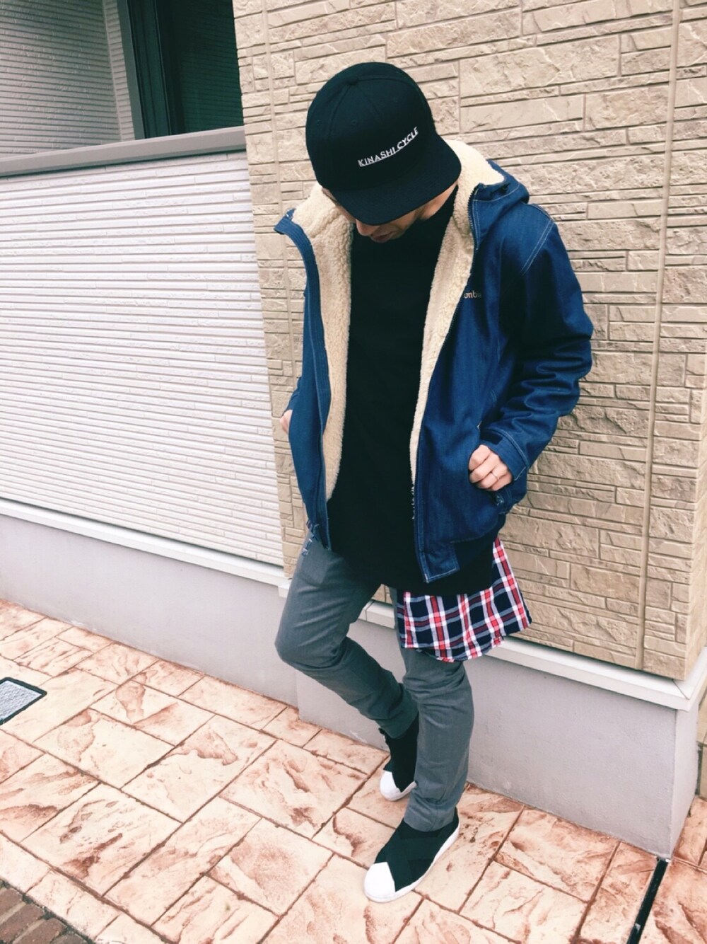 「ムラスポ、コロンビア、デニム地、ストリートMIX」｜「Columbiaのアイテム（ブルゾン、ブルー系）」を使った、chanhujiさん（メンズ・171cm）の冬コーディネートの1枚目の写真