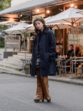 BURBERRYのステンカラーコートを使ったレディース人気ファッション