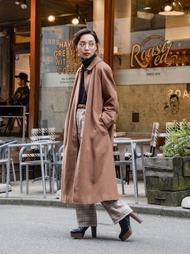 BURBERRYのステンカラーコートを使ったレディース人気ファッション