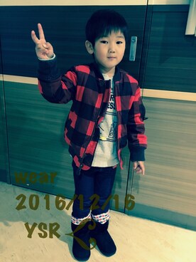 「MIKI HOUSE（ミキハウス）のアイテム（パンツ、ブルー系）」を使った、ゆかりちゃんさん（キッズ）の冬コーディネート