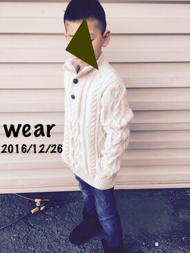「GAP（ギャップ）のアイテム（ニット/セーター、ホワイト系）」を使った、ゆかりちゃんさん（キッズ）の冬コーディネート