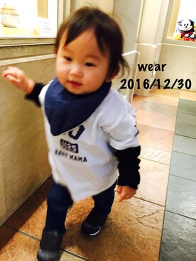 「RADCHAP（ラッドチャップ）のアイテム（デニムパンツ、ブルー系）」を使った、ゆかりちゃんさん（キッズ）の冬コーディネート