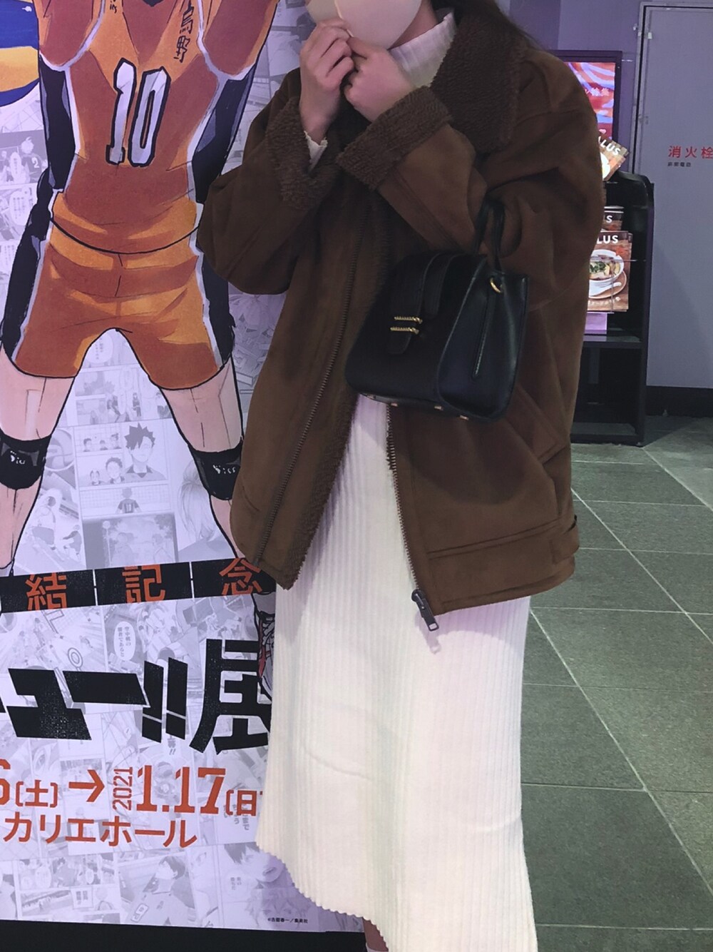 「シンプルコーデ、オトナ女子、ゆるコーデ、プチプラコーデ、今日のコーデ、ワントーンコーデ、カジュアル、大人かわいい、ベージュコーデ、ニットワンピース」｜「DHOLICのアイテム（ワンピース、ベージュ系）」を使った、linaさん（レディース・165cm）の冬コーディネートの1枚目の写真