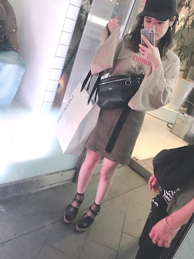 「OZOC（オゾック）のアイテム（キャップ）」を使った、ne2さん（レディース・157cm）の秋コーディネート