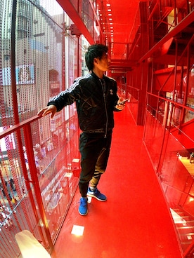 しんや.adidasさんのコーディネート