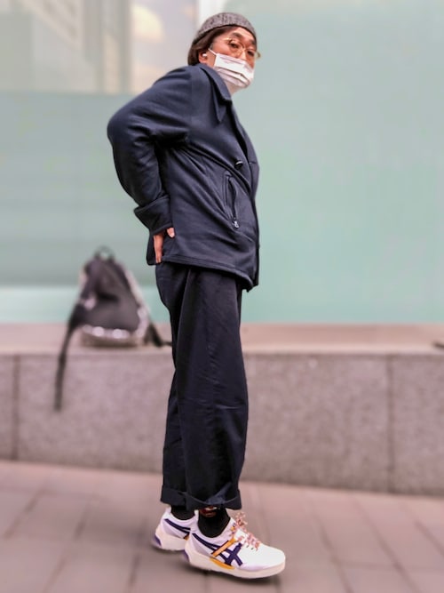 Onitsuka Tigerのトレンチコートを使ったメンズ人気ファッション