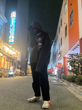 「OFF-WHITE」｜「アイテム（パーカー）」を使った、みさんさん（メンズ・177cm）の秋コーディネート