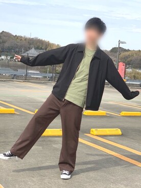 「CONVERSE（コンバース）のアイテム（スニーカー、ブラック系）」を使った、あんじさん（メンズ・171cm）の春コーディネート