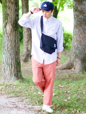 「アイテム（チノパンツ、オレンジ系）」を使った、talow/タローさん（メンズ・176cm）の春コーディネート