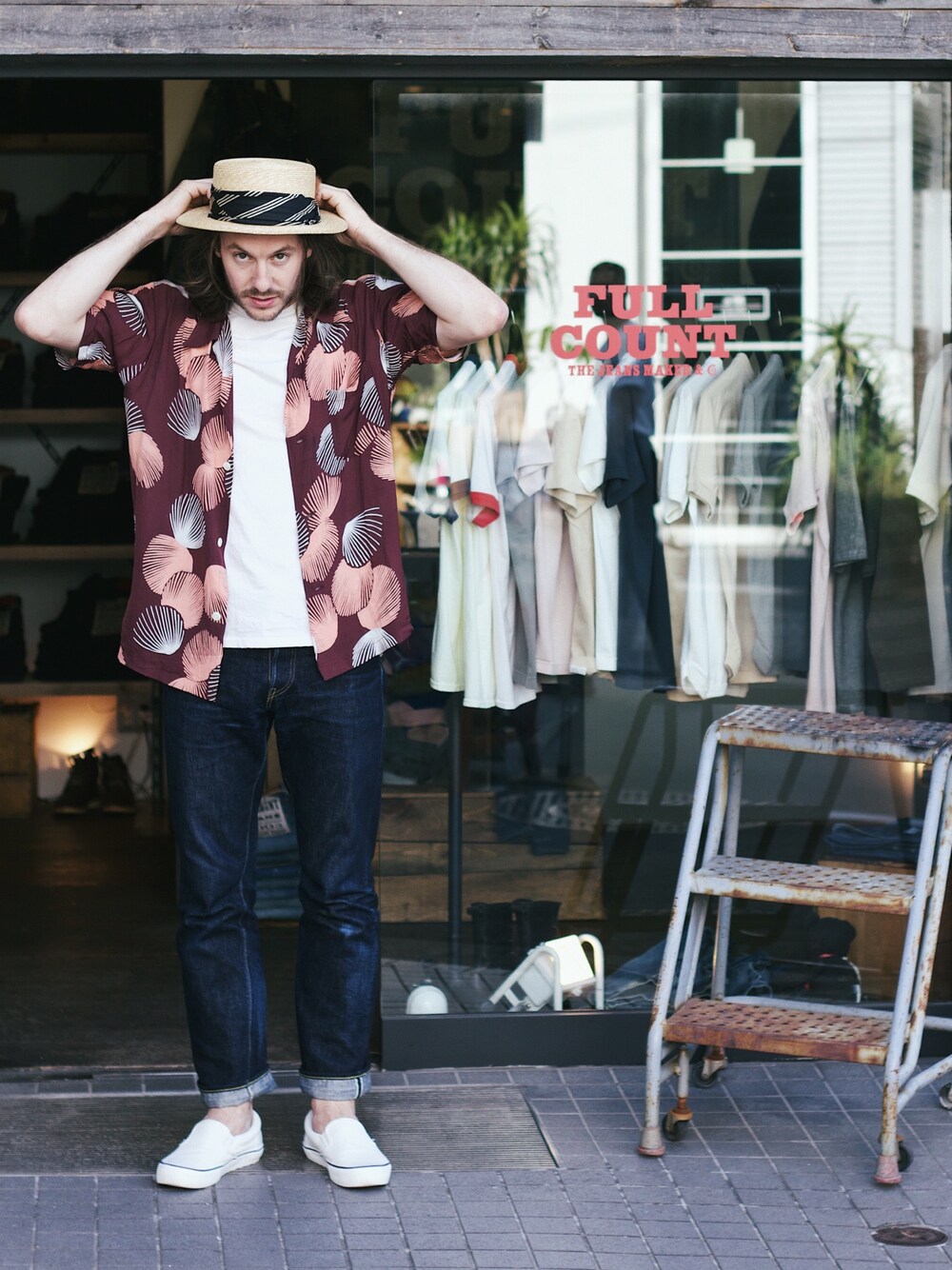 「jeans、denim、denimhead、rawdenim、FULLCOUNT、TOKYO、street、STYLE、ootd」｜「THE H.W. DOG & CO. のアイテム（ハット、ベージュ系）」を使った、Pathieu Meladanさん（メンズ・179cm）の夏コーディネートの1枚目の写真
