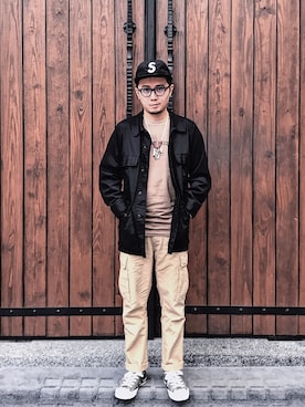 「plain-me（プレインミー）のアイテム（ミリタリージャケット）」を使った、白皓さん（メンズ・168cm）の夏コーディネート