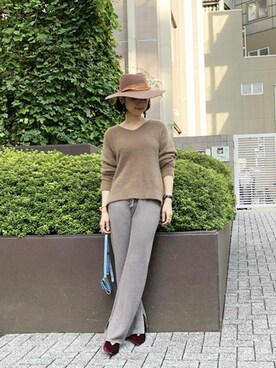 「アイテム（その他シューズ、レッド系）」を使った、nano・universe lady's　STAFFさん（レディース・162cm）の秋コーディネート