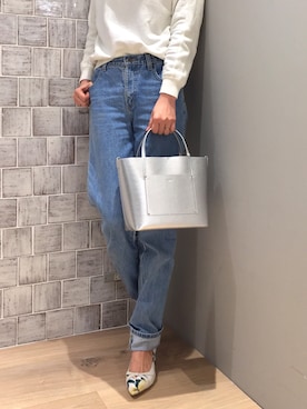 「アイテム（トートバッグ、シルバー系）」を使った、chinamiさん（レディース・170cm）の冬コーディネート