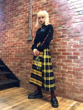 「パンクコーデ」｜「アイテム（アクセサリー）」を使った、aykさん（レディース・157cm）の冬コーディネート