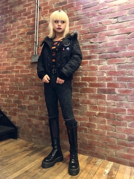 「パンクコーデ」｜「アイテム（ミリタリージャケット）」を使った、aykさん（レディース・157cm）の冬コーディネート