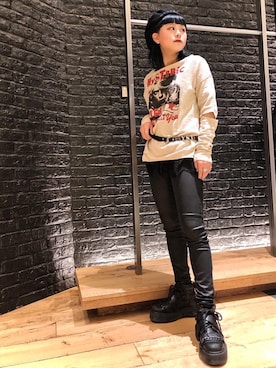 「パンクコーデ」｜「アイテム（アクセサリー）」を使った、aykさん（レディース・157cm）の冬コーディネート