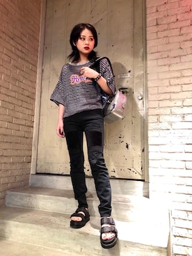 「アイテム（バックパック/リュック、シルバー系）」を使った、aykさん（レディース・157cm）の夏コーディネート