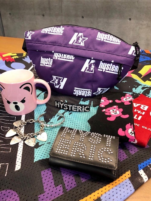 HYSTERIC GLAMOUR（ヒステリックグラマー）の「ロゴスタッズ 三
