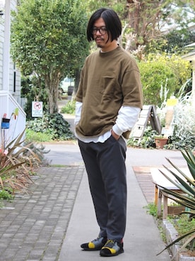 「リラックスパンツ」｜「アイテム（スウェット）」を使った、MATSUMOTOHIKOさん（メンズ・173cm）の春コーディネート