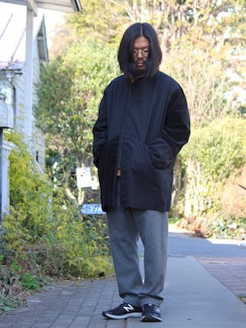 「アシンメトリー」｜「アイテム（ノーカラージャケット）」を使った、MATSUMOTOHIKOさん（メンズ・173cm）の冬コーディネート