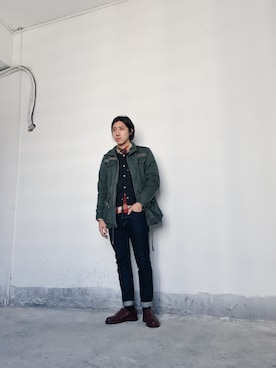 「red」｜「アイテム（ミリタリージャケット）」を使った、CHAPCHIMSIさん（メンズ・178cm）の冬コーディネート