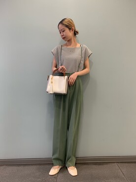 「RODE SKO（ロデスコ）のJUANITA ポケットプチ2WAYトート（トートバッグ）」を使った、光紗さん（レディース・157cm）の春コーディネート
