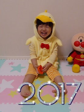 「アイテム（サロペット/オーバーオール、イエロー系）」を使った、mimikoさん（キッズ・90cm）の冬コーディネート