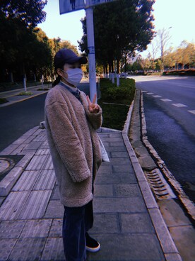 「彪马のアイテム（スニーカー、ブラック系）」を使った、CHerさん（レディース）の冬コーディネート