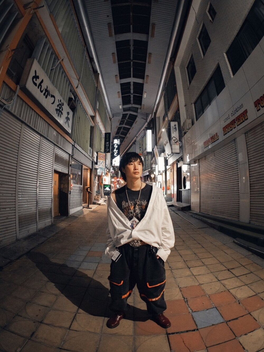 「古着、秋のコーデ、お洒落さんとつながりたい、HARLEY-DAVIDSON、burberry、MARITHE+FRANCOIS GIRBAUD、Dr.Martens、vaquera、Bape」｜「Harley-Davidsonのアイテム（トップス、ブラック系）」を使った、ヒデヨシさん（メンズ・173cm）の秋コーディネートの1枚目の写真
