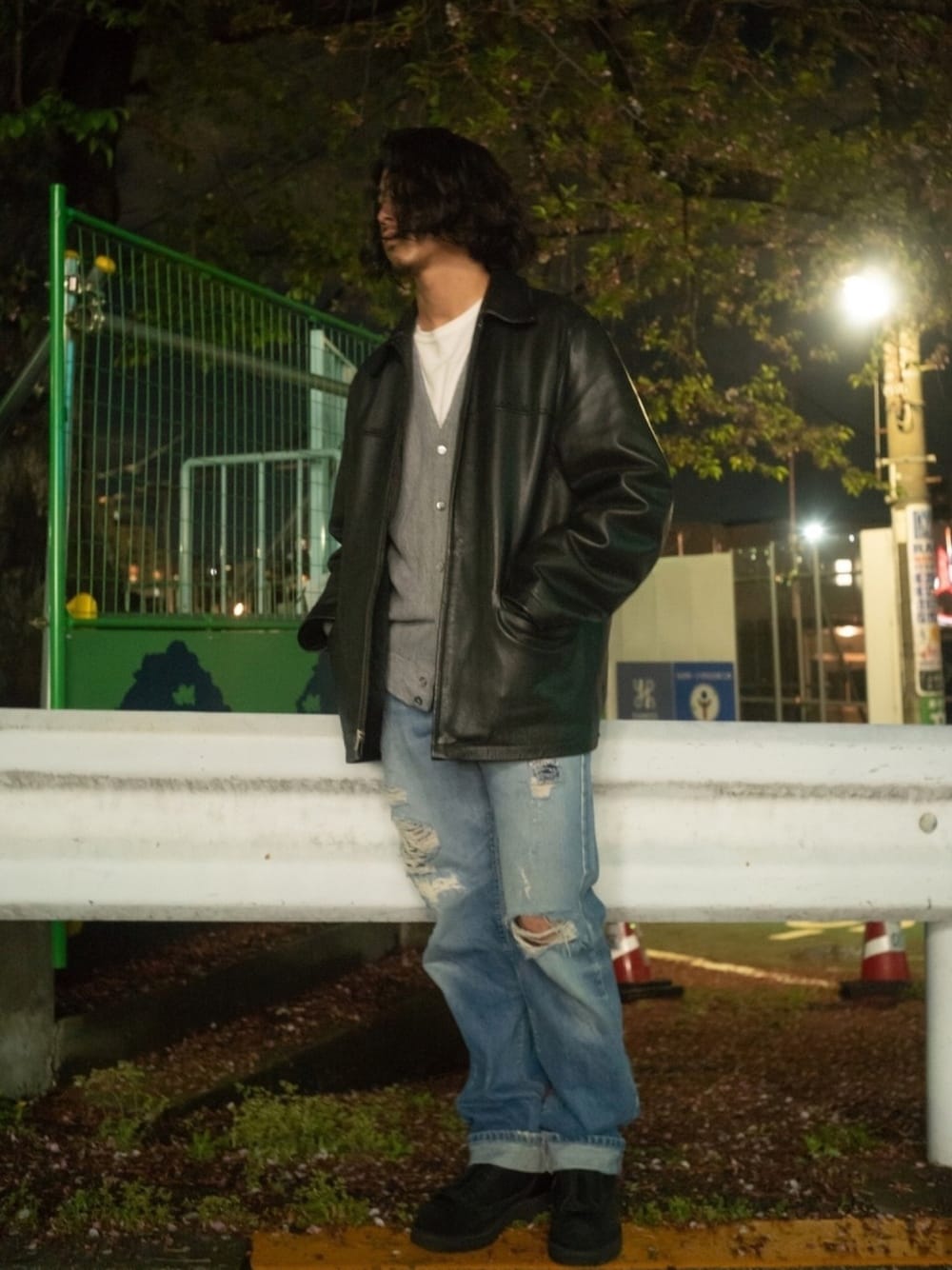 「古着、古着MIX、古着コーデ、LACOSTE、LEE、Leeデニム、クラッシュデニム、ダメージデニム、Danner、春コーデ」｜「Instagramのアイテム（その他、その他）」を使った、takahiro kawashimaさん（メンズ・175cm）の春コーディネートの1枚目の写真