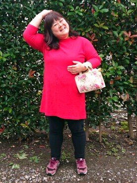 「アイテム（ポーチ）」を使った、かおりんさん（レディース・156cm）の秋コーディネート