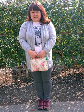 「アイテム（ポーチ）」を使った、かおりんさん（レディース・156cm）の秋コーディネート