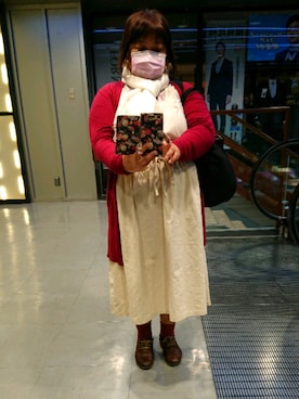 「grn（ジーアールエヌ）のアイテム（オールインワン・サロペット）」を使った、かおりんさん（レディース・156cm）の春コーディネート
