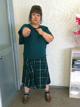 「ミカヅキモモコ（ミカヅキモモコ）のアイテム（アクセサリー）」を使った、かおりんさん（レディース・156cm）の夏コーディネート