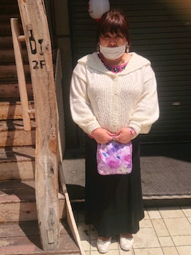 「ミカヅキモモコ（ミカヅキモモコ）のアイテム（アクセサリー）」を使った、かおりんさん（レディース・156cm）の春コーディネート