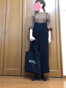 「MHL.」｜「アイテム（オールインワン・サロペット）」を使った、すずめさん（レディース・160cm）の夏コーディネート